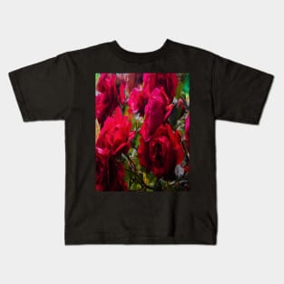 Red roses Kids T-Shirt